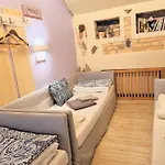Hellovilniushostel بيت شباب فيلنيوس